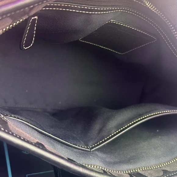 Coach Black Designer Purse - Picture 7 of 8